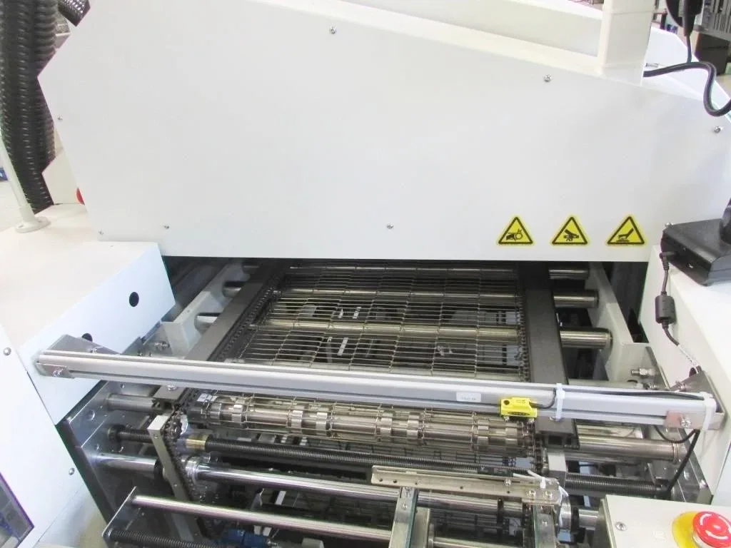 BTU Reflow Oven Pyramax 100A Lead Free LOW Hours Excellent Reflow 8Zone YR reflow ovens view 3